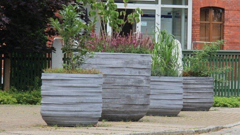 Design Pflanzkübel aus beton